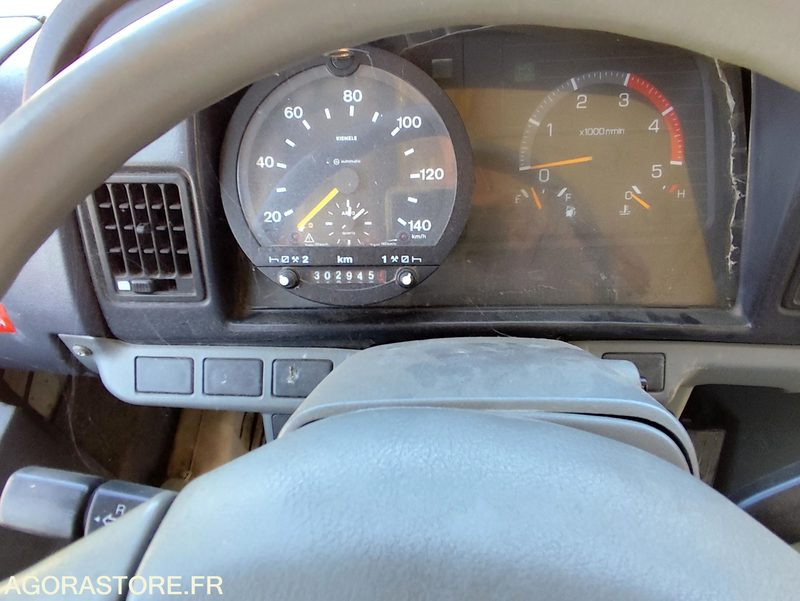 BUS TEMSA SAMBA 302945 kms 2002 EURO 2 - Schoolbus: afbeelding 5 BUS TEMSA SAMBA 302945 kms 2002 EURO 2 - Schoolbus: afbeelding 5