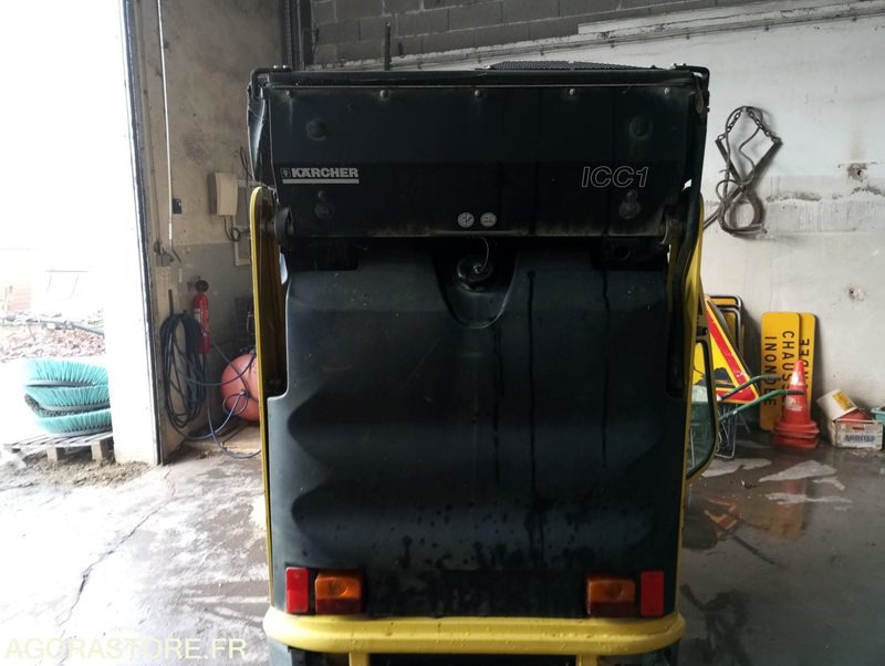 Balayeuse Karcher - Veegwagen: afbeelding 5 Balayeuse Karcher - Veegwagen: afbeelding 5