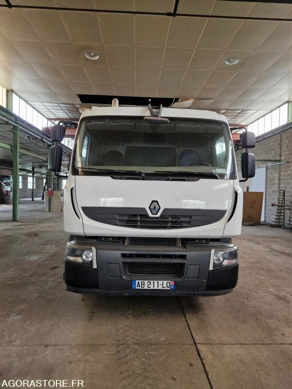 Renault 19T BOM SEMAT 16m3 405992 kms 2009 - Bestelwagen: afbeelding 2 Renault 19T BOM SEMAT 16m3 405992 kms 2009 - Bestelwagen: afbeelding 2