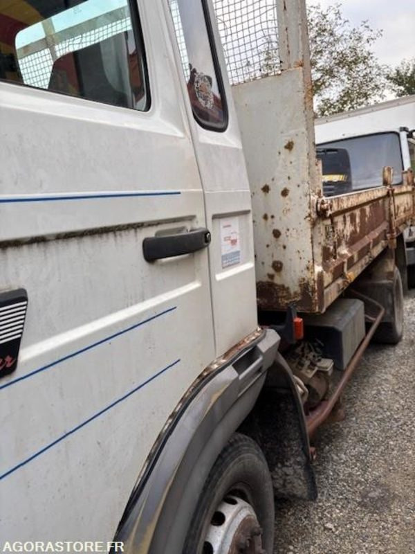 CAMION BENNE RENAULT S135 MIDLINER 1995 204000 KM - Kipper vrachtwagen: afbeelding 3 CAMION BENNE RENAULT S135 MIDLINER 1995 204000 KM - Kipper vrachtwagen: afbeelding 3