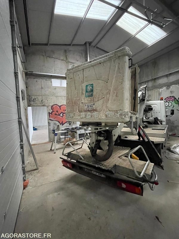 CAMION NACELLE NISSAN IMER P18T12 28740 KM 2015 - Vrachtwagen hoogwerker: afbeelding 2 CAMION NACELLE NISSAN IMER P18T12 28740 KM 2015 - Vrachtwagen hoogwerker: afbeelding 2