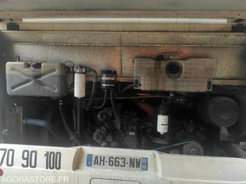 CAR IRISBUS - RECREO - MEC2009 / 620300 KM - AH663NW (19895) - Schoolbus: afbeelding 5 CAR IRISBUS - RECREO - MEC2009 / 620300 KM - AH663NW (19895) - Schoolbus: afbeelding 5