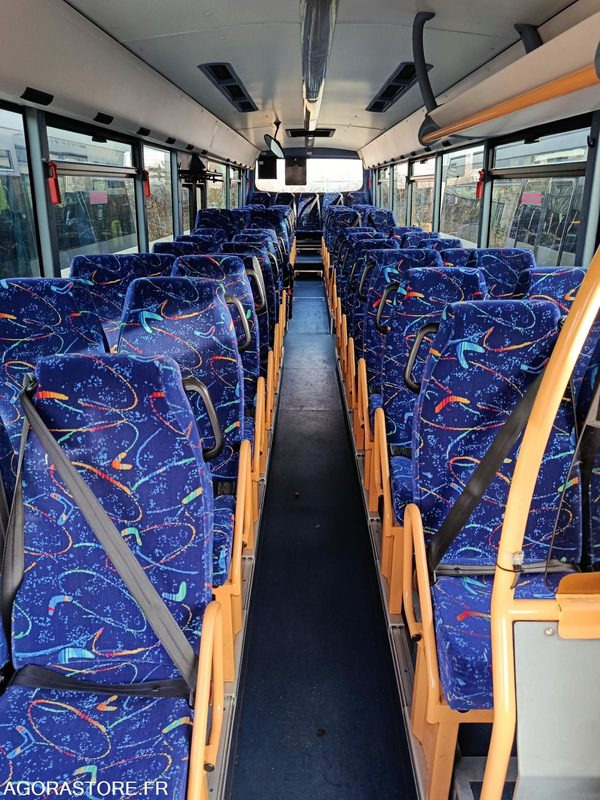 CAR IRISBUS RECREO - PARC 11598 - MEC 2010/ 384000km/ AX-480-ZC - Schoolbus: afbeelding 5 CAR IRISBUS RECREO - PARC 11598 - MEC 2010/ 384000km/ AX-480-ZC - Schoolbus: afbeelding 5