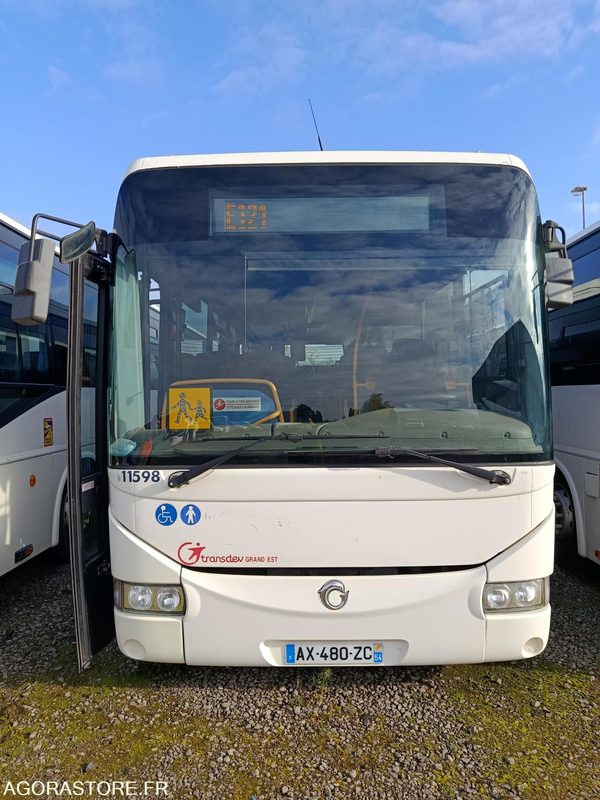 CAR IRISBUS RECREO - PARC 11598 - MEC 2010/ 384000km/ AX-480-ZC - Schoolbus: afbeelding 1 CAR IRISBUS RECREO - PARC 11598 - MEC 2010/ 384000km/ AX-480-ZC - Schoolbus: afbeelding 1