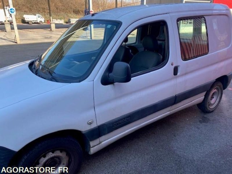 CITROEN BERLINGO ESS GPL 2499 - Kleine bestelwagen: afbeelding 2 CITROEN BERLINGO ESS GPL 2499 - Kleine bestelwagen: afbeelding 2