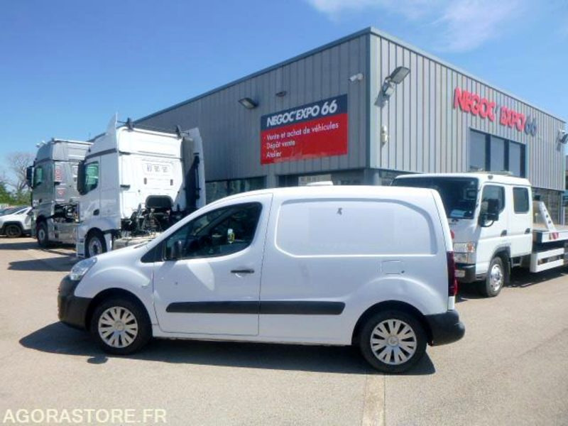 CITROEN BERLINGO UTILITAIRE BOITE AUTO - 2018 - 166 500KM - Kleine bestelwagen: afbeelding 3 CITROEN BERLINGO UTILITAIRE BOITE AUTO - 2018 - 166 500KM - Kleine bestelwagen: afbeelding 3