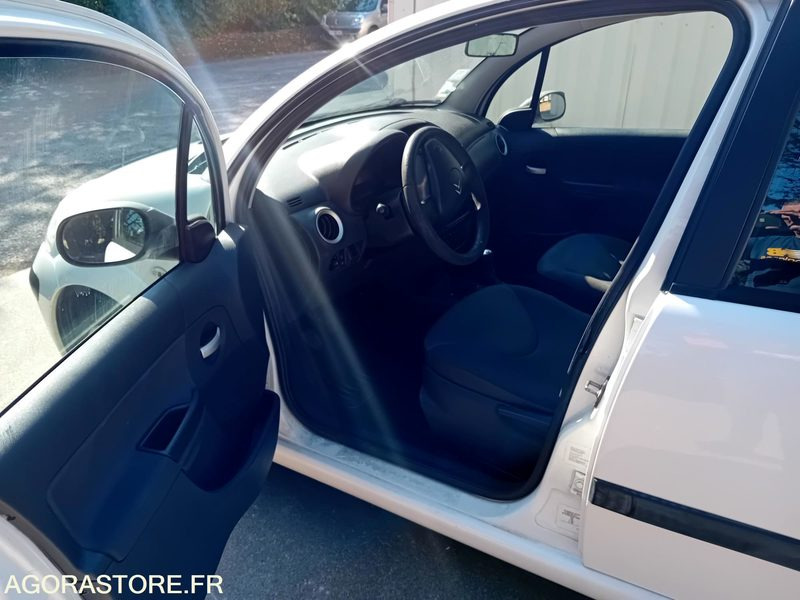 CITROEN C3 1.4HDI CLUB - Personenwagen: afbeelding 4 CITROEN C3 1.4HDI CLUB - Personenwagen: afbeelding 4