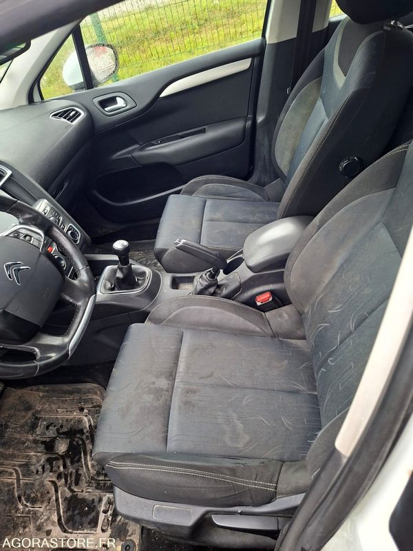 CITROEN C4 Entreprise VU 5p Berline HD- 2014 - 216471 KM - P0403314 - Personenwagen: afbeelding 5 CITROEN C4 Entreprise VU 5p Berline HD- 2014 - 216471 KM - P0403314 - Personenwagen: afbeelding 5