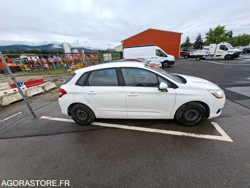 CITROEN C4 Entreprise VU 5p Berline HD- 2014 - 216471 KM - P0403314 - Personenwagen: afbeelding 2 CITROEN C4 Entreprise VU 5p Berline HD- 2014 - 216471 KM - P0403314 - Personenwagen: afbeelding 2