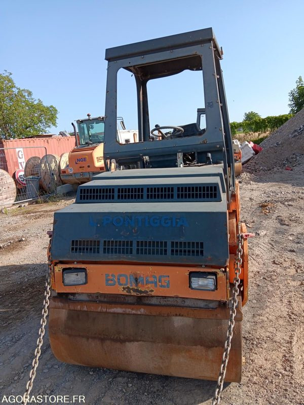COMPACTEUR TANDEM BOMAG BW135AD -- 1998 -- 5955 HEURES - Wals: afbeelding 2 COMPACTEUR TANDEM BOMAG BW135AD -- 1998 -- 5955 HEURES - Wals: afbeelding 2