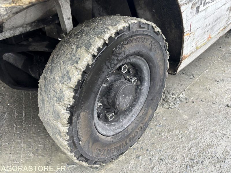 Chariot élévateur NISSAN GAZ 1.5T type P1D1A15LQ - LPG heftruck: afbeelding 5 Chariot élévateur NISSAN GAZ 1.5T type P1D1A15LQ - LPG heftruck: afbeelding 5