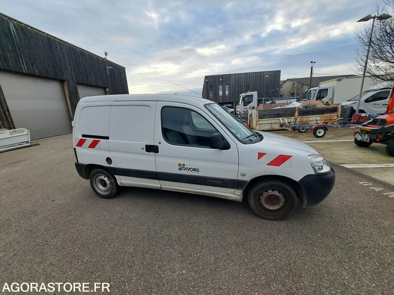 Citroën Berlingo - 2003 - 152263kms - GT603TS - Kleine bestelwagen: afbeelding 3 Citroën Berlingo - 2003 - 152263kms - GT603TS - Kleine bestelwagen: afbeelding 3