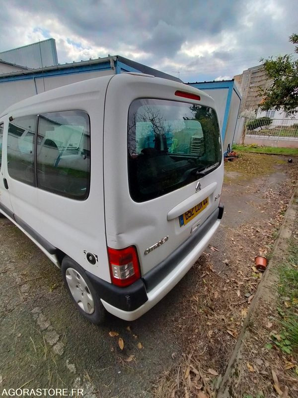 Citroen Berlingo Combispace ESS+GNV - 2007 - 62683kms - Personenwagen: afbeelding 3 Citroen Berlingo Combispace ESS+GNV - 2007 - 62683kms - Personenwagen: afbeelding 3