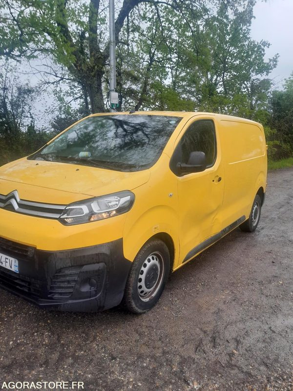 Citroën Jumpy - 2016 - 142000km - Kleine bestelwagen: afbeelding 1 Citroën Jumpy - 2016 - 142000km - Kleine bestelwagen: afbeelding 1