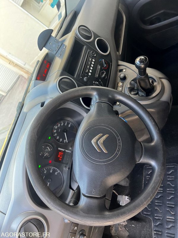 Citroen berlingo - 2016 - 76000km - Personenwagen: afbeelding 5 Citroen berlingo - 2016 - 76000km - Personenwagen: afbeelding 5