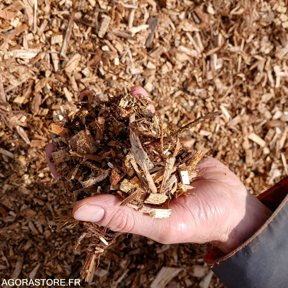 Copeaux de feuillus 20m3 (25€/m3) - Tuinmachine: afbeelding 2 Copeaux de feuillus 20m3 (25€/m3) - Tuinmachine: afbeelding 2