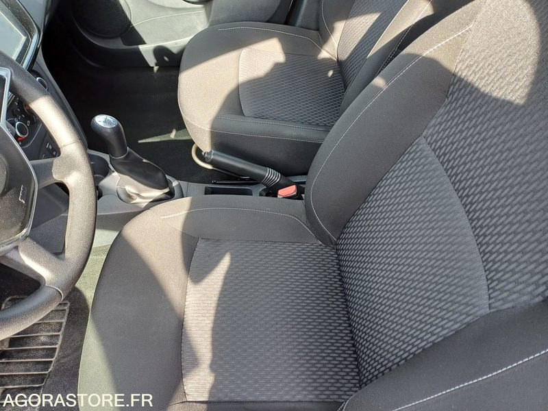 DACIA SANDERO EW-951-JH - 2018 - 179 000 km - Personenwagen: afbeelding 4 DACIA SANDERO EW-951-JH - 2018 - 179 000 km - Personenwagen: afbeelding 4