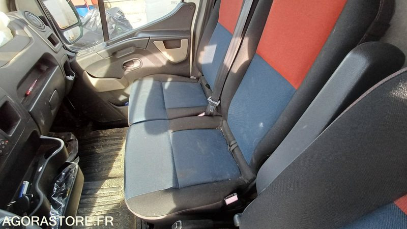 DB-585-BW // RENAULT MASTER L3H2 // 182 963 KMS - Gesloten bestelwagen: afbeelding 4 DB-585-BW // RENAULT MASTER L3H2 // 182 963 KMS - Gesloten bestelwagen: afbeelding 4