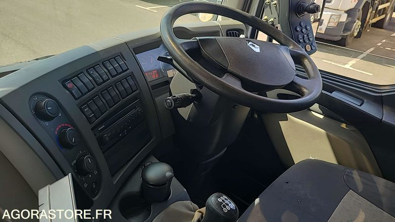 DJ 330 YP - RENAULT MIDLUM 220 - 2014 - 96138KM - Veegwagen: afbeelding 5 DJ 330 YP - RENAULT MIDLUM 220 - 2014 - 96138KM - Veegwagen: afbeelding 5