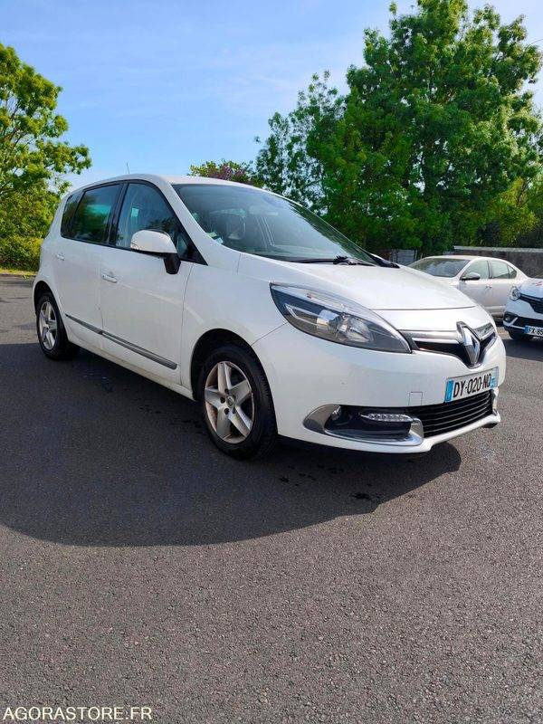 DY-020-NQ - Roulant - RENAULT - SCENIC - VP - 388 200 Kms - Personenwagen: afbeelding 2 DY-020-NQ - Roulant - RENAULT - SCENIC - VP - 388 200 Kms - Personenwagen: afbeelding 2