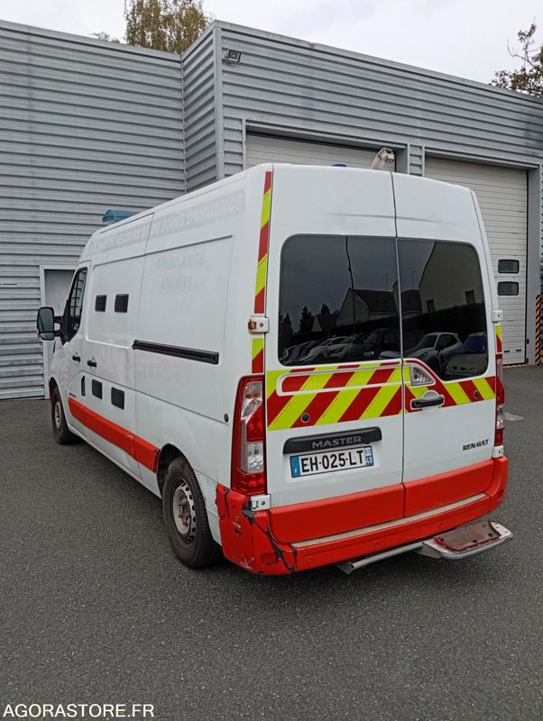 EH-025-LT - Roulant - RENAULT MASTER - VASP - 363 000 Kms - Ambulance: afbeelding 4 EH-025-LT - Roulant - RENAULT MASTER - VASP - 363 000 Kms - Ambulance: afbeelding 4