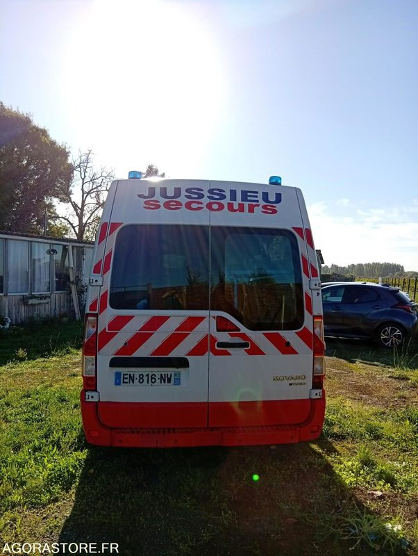 EN-816-NW - Roulant - OPEL MOVANO DAKAR - VASP - 403 412 Kms - Ambulance: afbeelding 4 EN-816-NW - Roulant - OPEL MOVANO DAKAR - VASP - 403 412 Kms - Ambulance: afbeelding 4