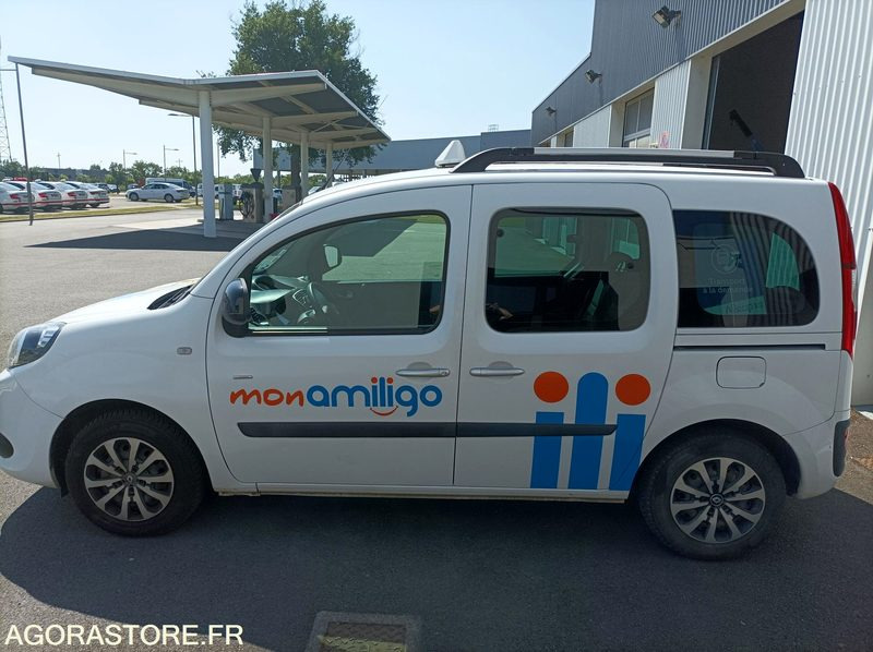 EY-556-HV - Roulant - VP - RENAULT KANGOO - 189 000 Kms - Personenwagen: afbeelding 4 EY-556-HV - Roulant - VP - RENAULT KANGOO - 189 000 Kms - Personenwagen: afbeelding 4