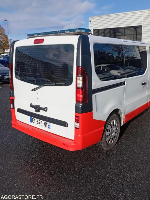 EY-676-MY - Non Roulant - RENAULT TRAFIC - VASP - 321 000 Kms - Ambulance: afbeelding 3 EY-676-MY - Non Roulant - RENAULT TRAFIC - VASP - 321 000 Kms - Ambulance: afbeelding 3