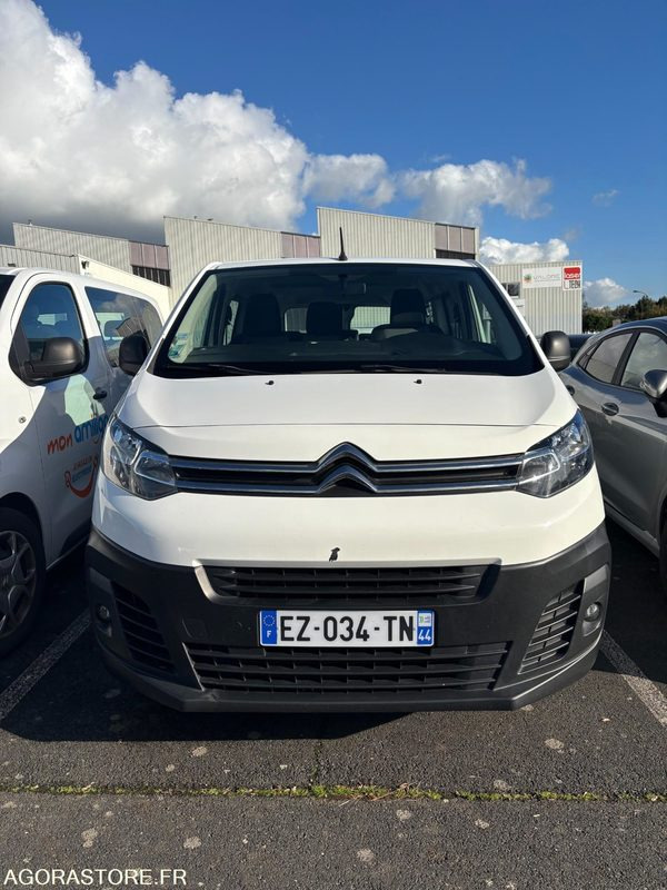 EZ-034-TN - Roulant - CITROEN JUMPY SPACE TOURER - VP - 203 689 Kms - Minibus, Personenvervoer: afbeelding 3 EZ-034-TN - Roulant - CITROEN JUMPY SPACE TOURER - VP - 203 689 Kms - Minibus, Personenvervoer: afbeelding 3