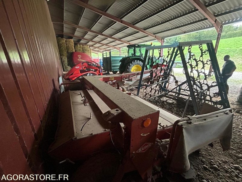 FAUCHEUSE TRAINEE KUHN FC300G 1995 AVEC CONDITIONNEUR - Maaimachine: afbeelding 2 FAUCHEUSE TRAINEE KUHN FC300G 1995 AVEC CONDITIONNEUR - Maaimachine: afbeelding 2