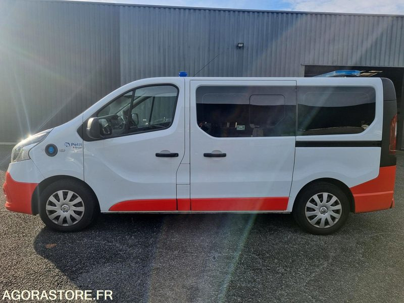 FD-362-KF - Non Roulant - RENAULT TRAFIC III - VASP - 195 000 Kms - Ambulance: afbeelding 2 FD-362-KF - Non Roulant - RENAULT TRAFIC III - VASP - 195 000 Kms - Ambulance: afbeelding 2
