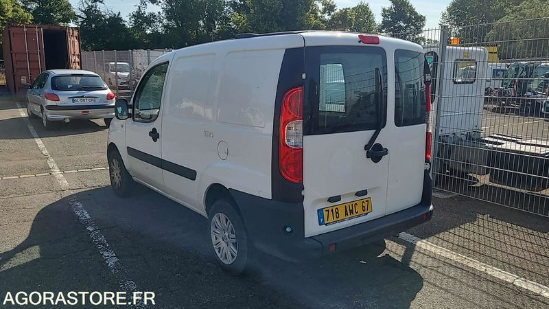 FIAT DOBLO CARGO - 2007 - 98427KM - 718 AWC 67 - Kleine bestelwagen: afbeelding 5 FIAT DOBLO CARGO - 2007 - 98427KM - 718 AWC 67 - Kleine bestelwagen: afbeelding 5