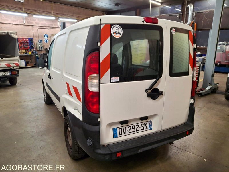 FIAT DOBLO CARGO - Kleine bestelwagen: afbeelding 3 FIAT DOBLO CARGO - Kleine bestelwagen: afbeelding 3