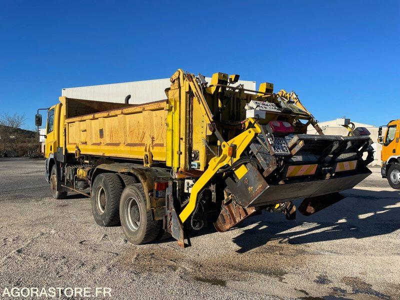 FINISSEUR D’INTERVENTION RAPIDE - DAF - FIR 3000 - 2003 / 335000 KM - Bitumen sprayer: afbeelding 2 FINISSEUR D’INTERVENTION RAPIDE - DAF - FIR 3000 - 2003 / 335000 KM - Bitumen sprayer: afbeelding 2