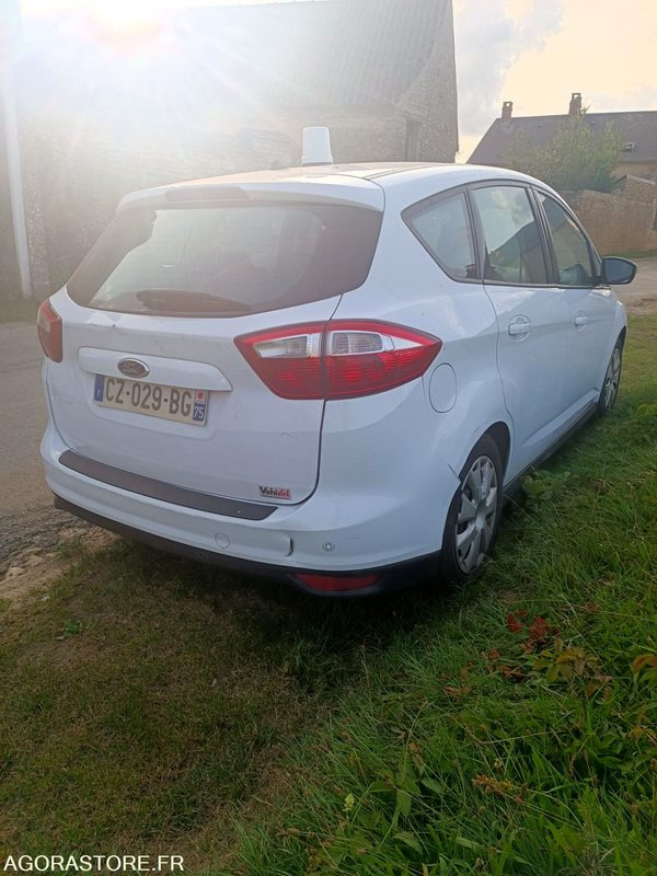 FORD CMAX 1.6 TDCI - 2013 - 105865KM - NON ROULANT - MOTEUR A REMPLACER - Hatchback: afbeelding 5 FORD CMAX 1.6 TDCI - 2013 - 105865KM - NON ROULANT - MOTEUR A REMPLACER - Hatchback: afbeelding 5