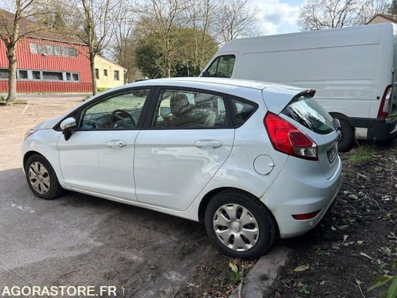 FORD FIESTA - ED-516-SC - Diesel 1.5 l - 183 000 KM - 2016 - Personenwagen: afbeelding 3 FORD FIESTA - ED-516-SC - Diesel 1.5 l - 183 000 KM - 2016 - Personenwagen: afbeelding 3
