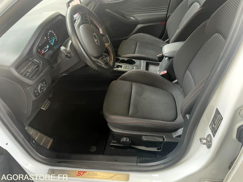 FORD FOCUS ST Line 122800 Kms 2021 - Personenwagen: afbeelding 4 FORD FOCUS ST Line 122800 Kms 2021 - Personenwagen: afbeelding 4