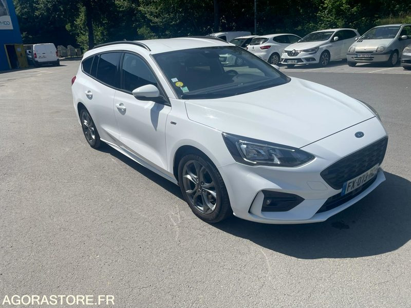 FORD FOCUS finition ST Line 122800 Kms 2021 - Stationwagen: afbeelding 1 FORD FOCUS finition ST Line 122800 Kms 2021 - Stationwagen: afbeelding 1