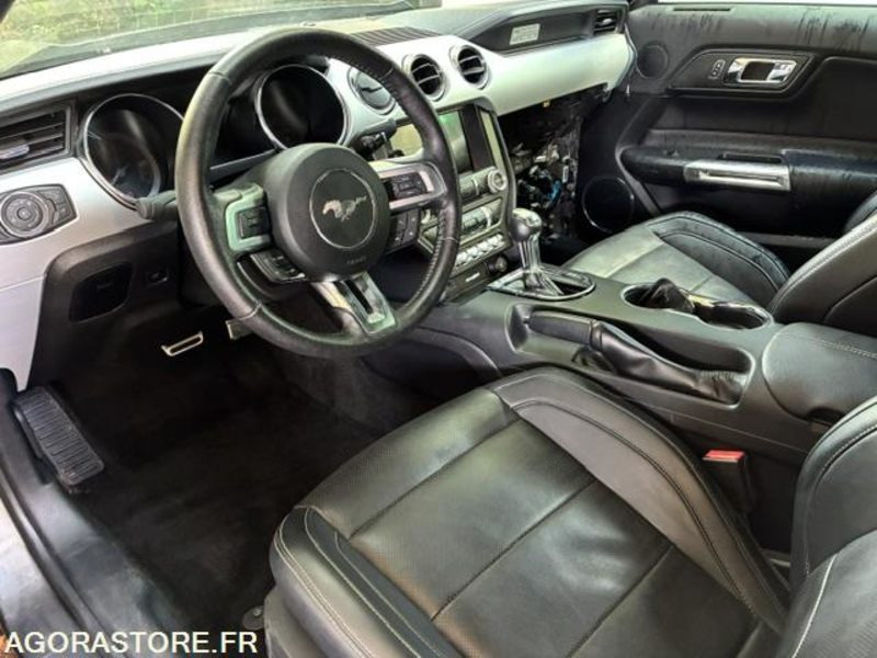 FORD MUSTANG FASTBACK 5.0 V8 - Personenwagen: afbeelding 5 FORD MUSTANG FASTBACK 5.0 V8 - Personenwagen: afbeelding 5