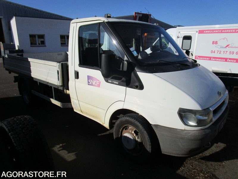 FORD TRANSIT PLATEAU BENNE / 275600 KMS / 2006 / 381 QSC 75 - Kipper bestelwagen: afbeelding 2 FORD TRANSIT PLATEAU BENNE / 275600 KMS / 2006 / 381 QSC 75 - Kipper bestelwagen: afbeelding 2