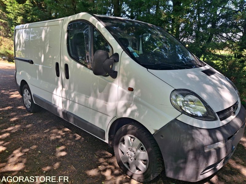 FOURGON-OPEL-VIVARO-1.9CDTI-PACK-CLIM - Gesloten bestelwagen: afbeelding 4 FOURGON-OPEL-VIVARO-1.9CDTI-PACK-CLIM - Gesloten bestelwagen: afbeelding 4