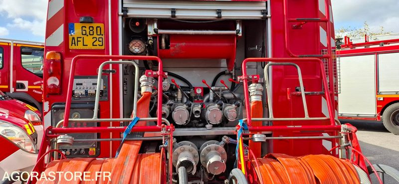 FOURGON POMPE TONNE - RENAULT MIDLUM - 680 AFL 29 - Brandweerwagen: afbeelding 4 FOURGON POMPE TONNE - RENAULT MIDLUM - 680 AFL 29 - Brandweerwagen: afbeelding 4