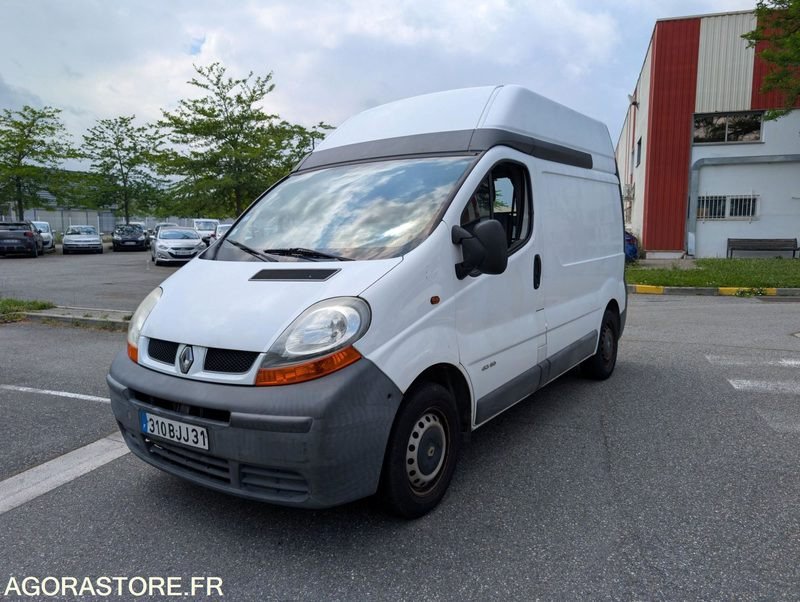 FOURGON TOLE MOINS 3T5 RENAULT TRAFIC - Gesloten bestelwagen: afbeelding 4 FOURGON TOLE MOINS 3T5 RENAULT TRAFIC - Gesloten bestelwagen: afbeelding 4
