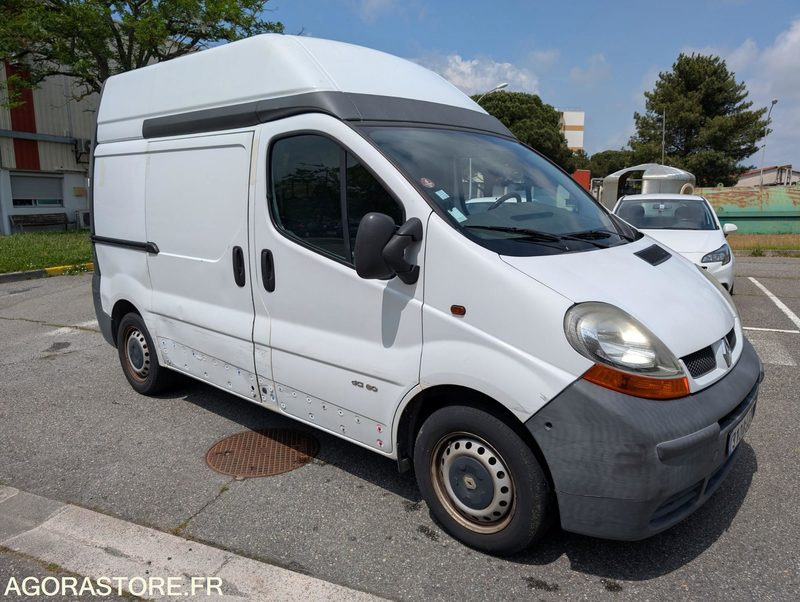 FOURGON TOLE MOINS 3T5 RENAULT TRAFIC - Gesloten bestelwagen: afbeelding 3 FOURGON TOLE MOINS 3T5 RENAULT TRAFIC - Gesloten bestelwagen: afbeelding 3