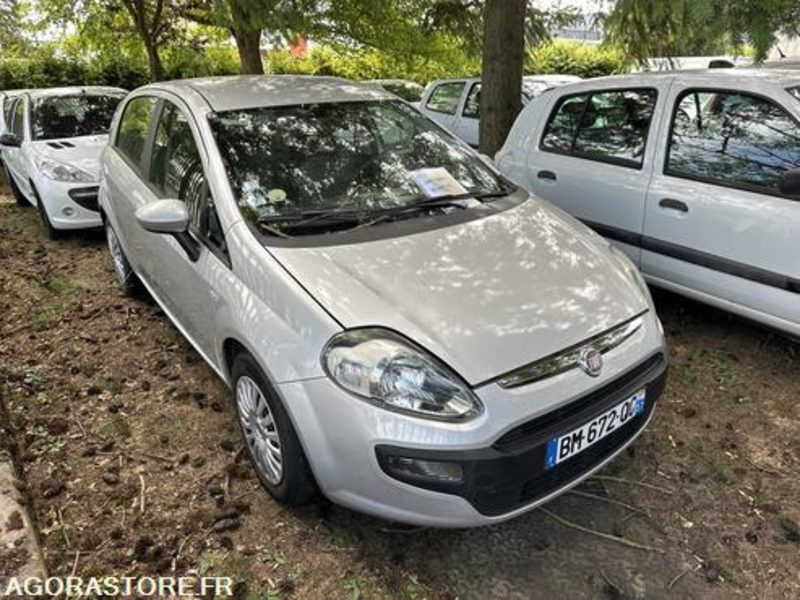 Fiat Punto - BM672QC - Personenwagen: afbeelding 3 Fiat Punto - BM672QC - Personenwagen: afbeelding 3