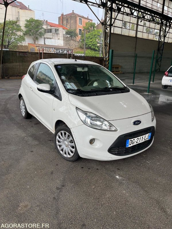 Ford KA - 2014 - 130000 - Personenwagen: afbeelding 3 Ford KA - 2014 - 130000 - Personenwagen: afbeelding 3