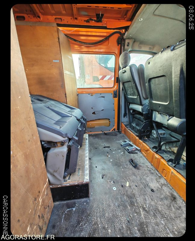 Fourgon Renault MASTER BZ-938-TX - Moteur tournant - Voyant airbag allumé - Gesloten bestelwagen: afbeelding 5 Fourgon Renault MASTER BZ-938-TX - Moteur tournant - Voyant airbag allumé - Gesloten bestelwagen: afbeelding 5