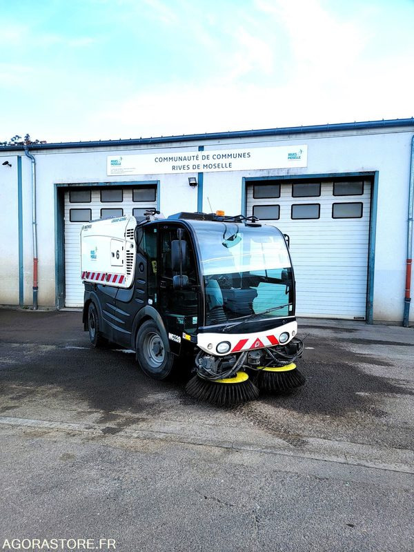 GRAND AZURA MC420 - Veegwagen: afbeelding 1 GRAND AZURA MC420 - Veegwagen: afbeelding 1