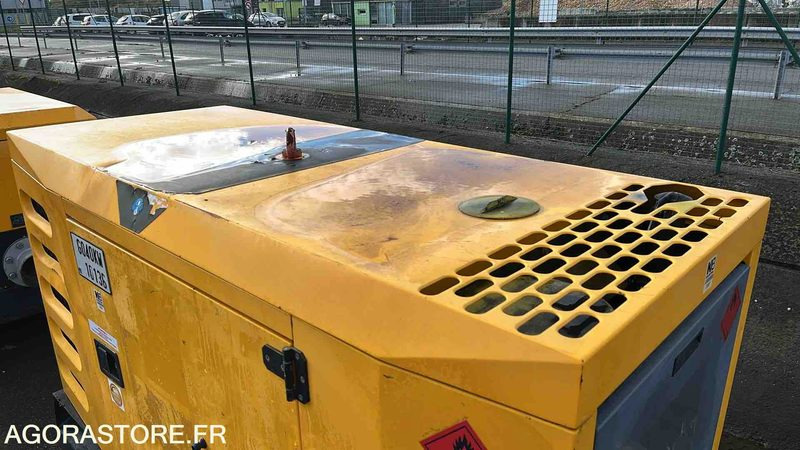 Industrie generator GROUPE ELECTROGENE SDMO R44C3 - 2016 / 5571H (G040KW10136): afbeelding 7