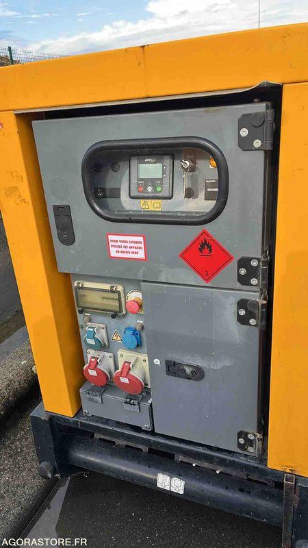 GROUPE ELECTROGENE SDMO R44C3 - 2016 / 5571H (G040KW10136) - Industrie generator: afbeelding 4 GROUPE ELECTROGENE SDMO R44C3 - 2016 / 5571H (G040KW10136) - Industrie generator: afbeelding 4